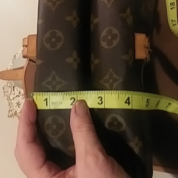 Authentic louis vuitton bag - Picture 14 of 16